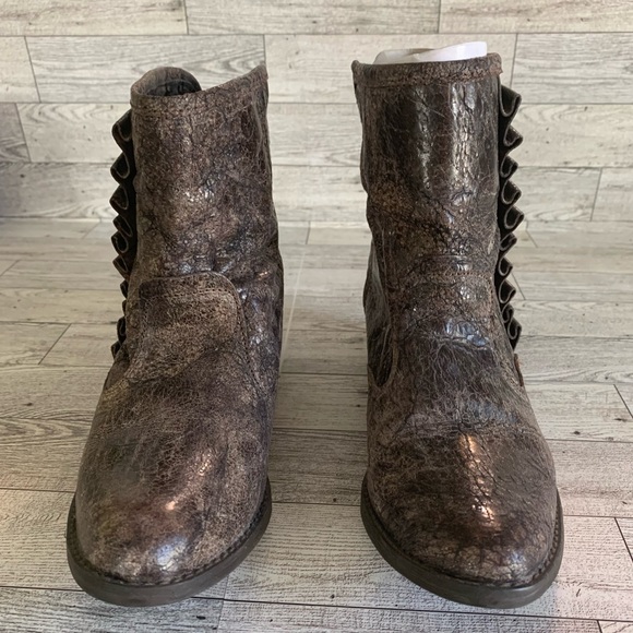 Betsey Johnson Distressed Leather Ankle Boot - Picture 1 of 9